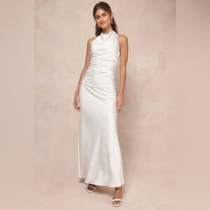 Elegant White Satin Sleeveless Gown